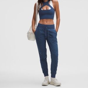 Lululemon Dance Studio Mid-Rise Jogger 29" Full
Length Size 6